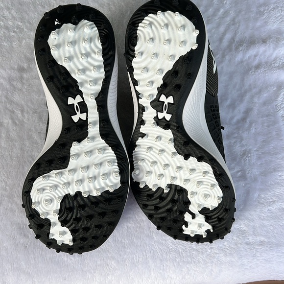 Women's UA Glyde 2 Turf Softball Shoes size 5.5US. Never worn. - Picture 14 of 15